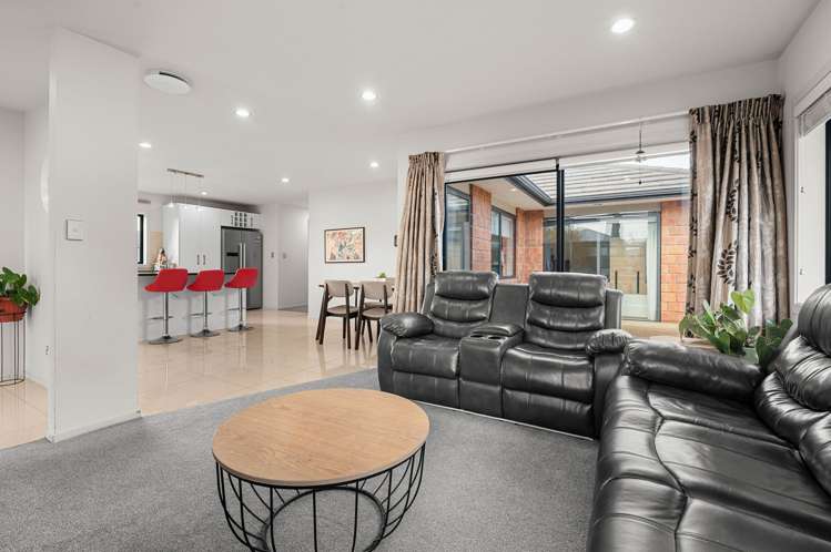 2 Southbrook Close Glenview_1