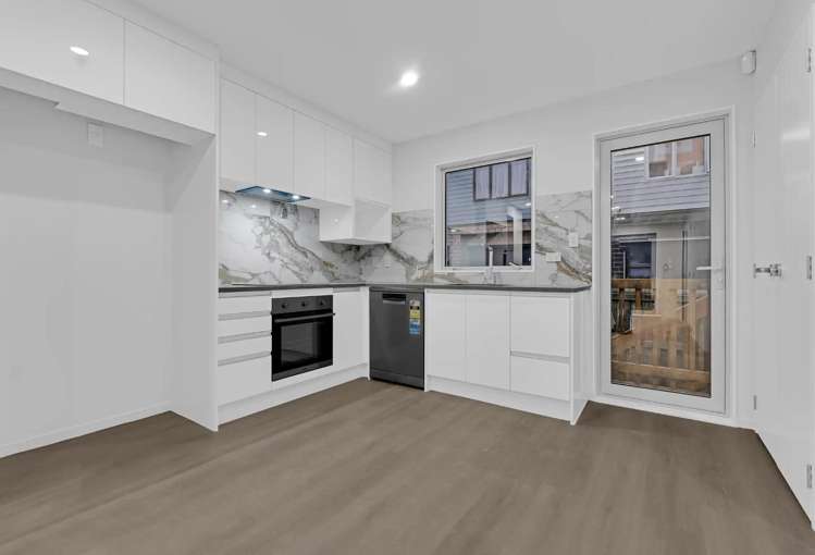 8 Reeves Avenue Papatoetoe_10