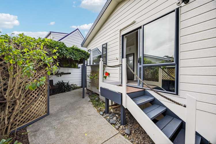 32B Kiwi Esplanade Mangere Bridge_17