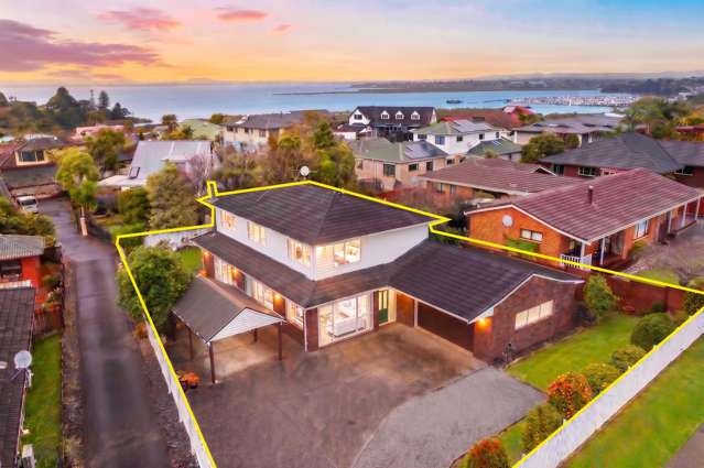 Big Home. Big Land. Renovated & Brilliant