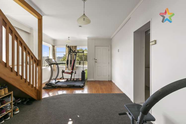 89 Miromiro Road Normandale_5