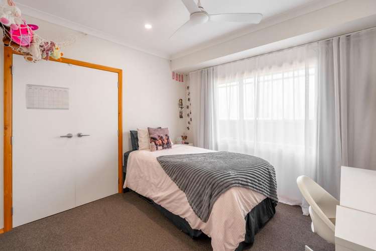 32 Ballintoy Park Drive Ohauiti_12
