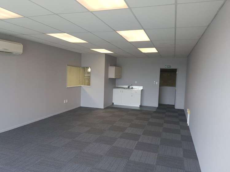 Unit B or C, 10 Arrenway Drive Albany_4