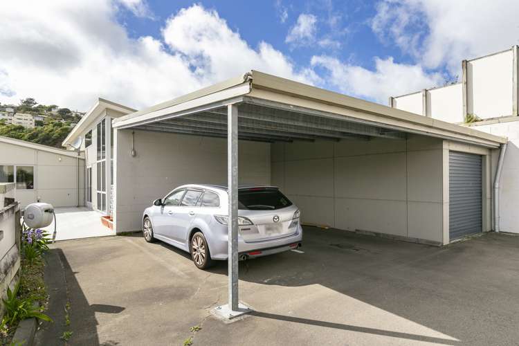 4/9 Broderick Road Johnsonville_17