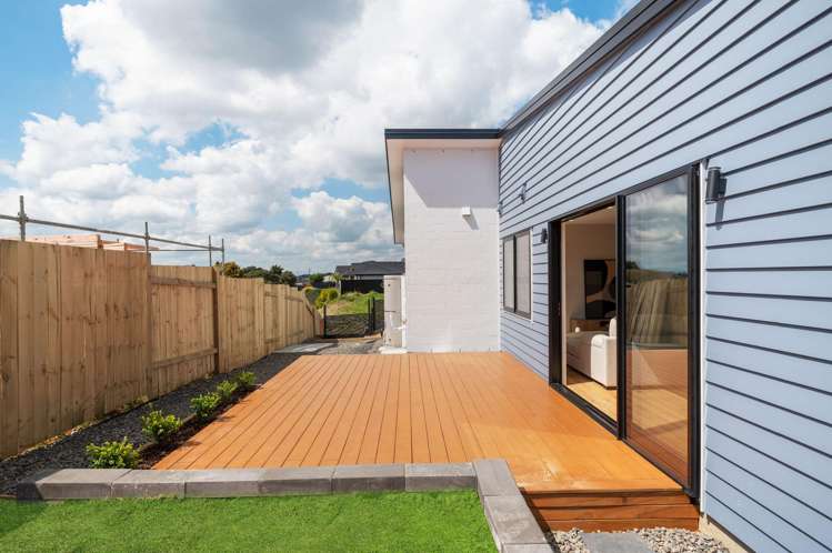 3 + 3a Pukatea Lane Grandview Heights_11