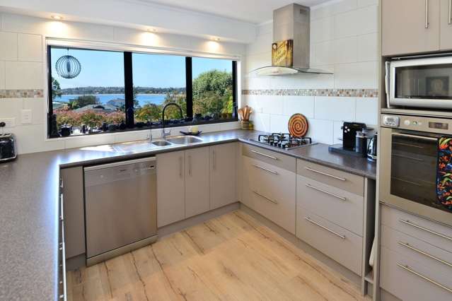 54 Swann Beach Road Stanmore Bay_4