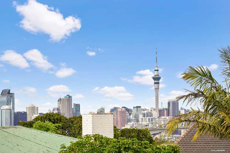 2/170 Onewa Road Northcote_1