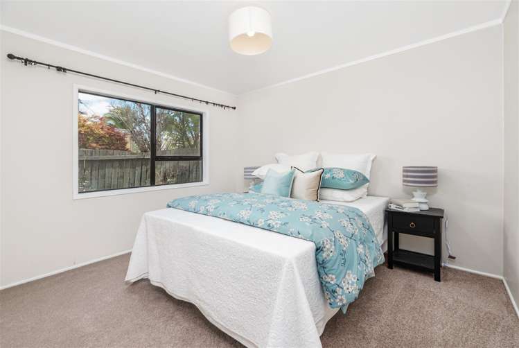 8 Rhinevale Close Henderson_9