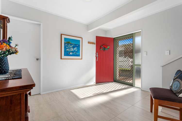 10 Island View Heights Coastlands_17