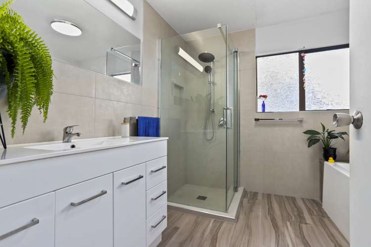 95a Glengarry Road Glen Eden_5