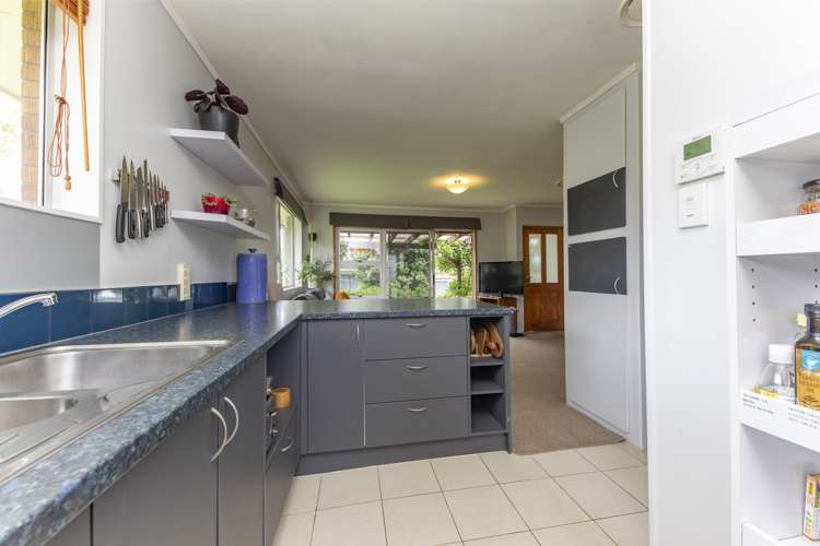 2/57 Fruitvale Road New Lynn_6