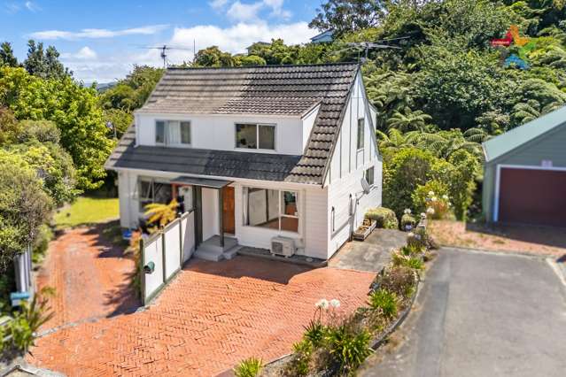 A TWO BEDROOM CHARMER - NESTLED IN NATURE