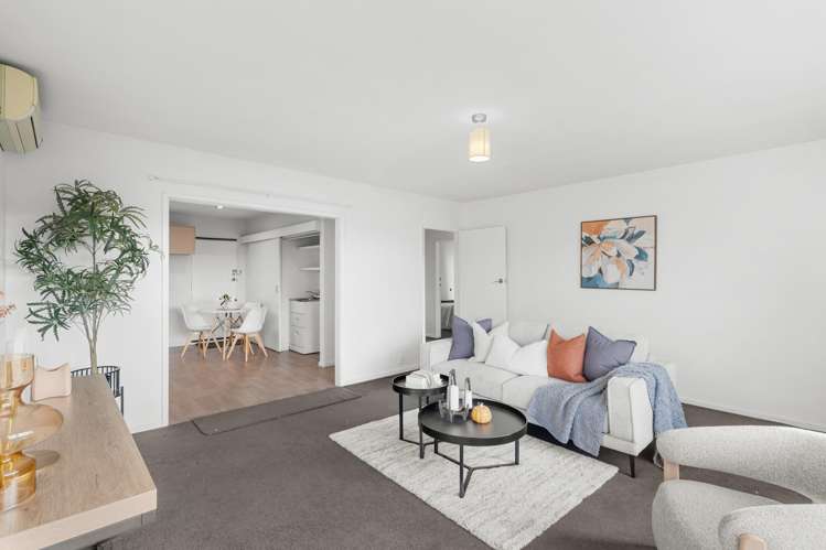 2/27 Burdale Street_2