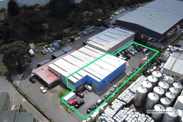 CBRE | Workshop with Fenced Yard