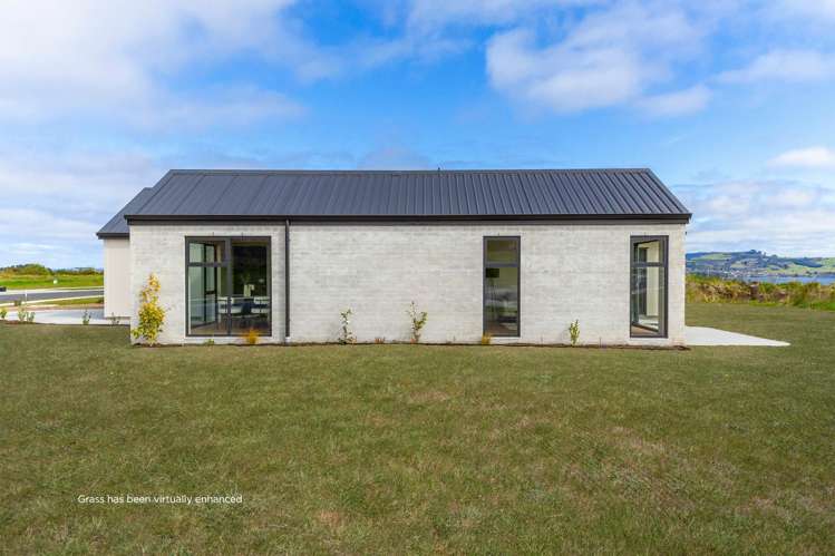 21 Wharariki Rise Wharewaka_21
