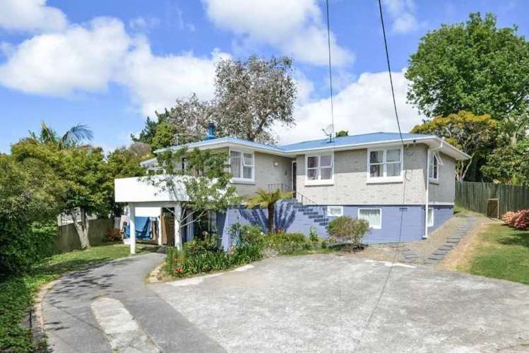 5 Griffiths Place Te Atatu South_0