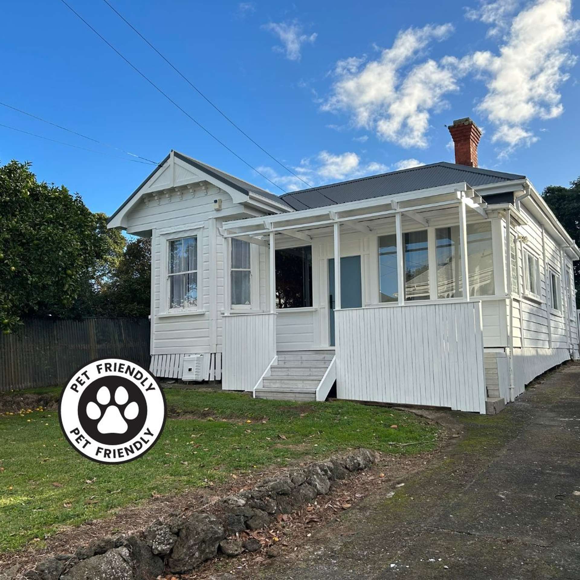 5 Alderley Road (Pet Perfect! Triple Grammar Zone) 1728_0