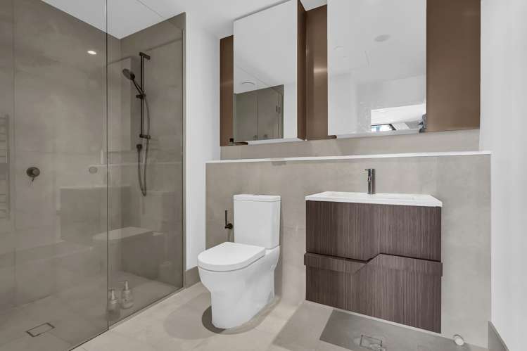 2003/10 Commerce Street Auckland Central_11