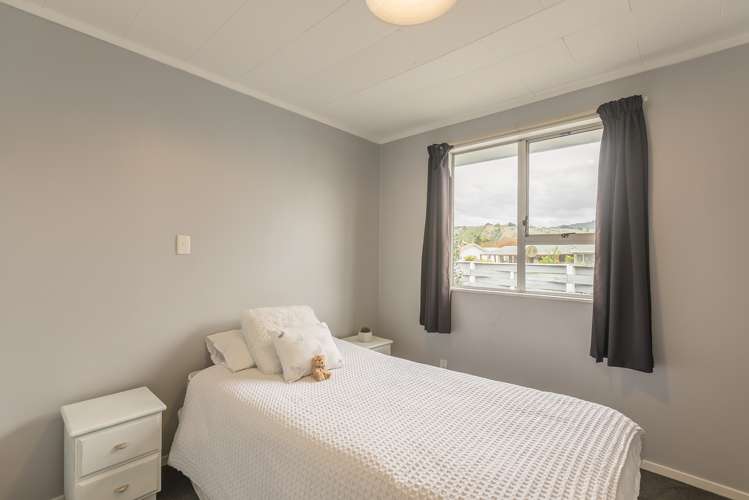 8 Cypress Grove Paraparaumu_17