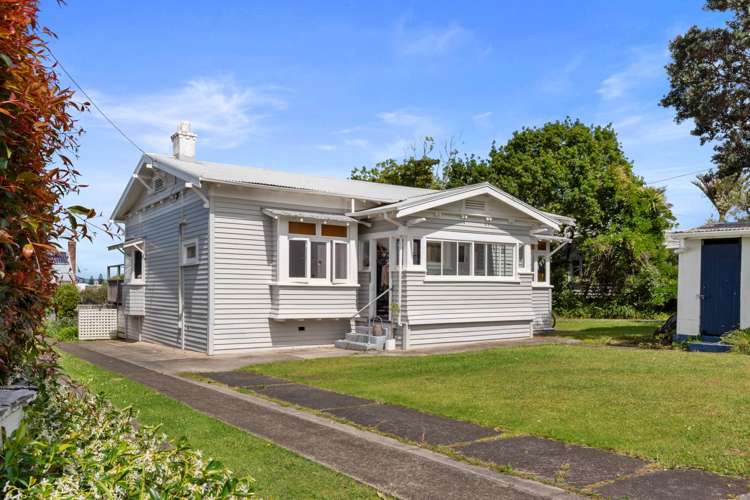 141 Vauxhall Road Narrow Neck_0