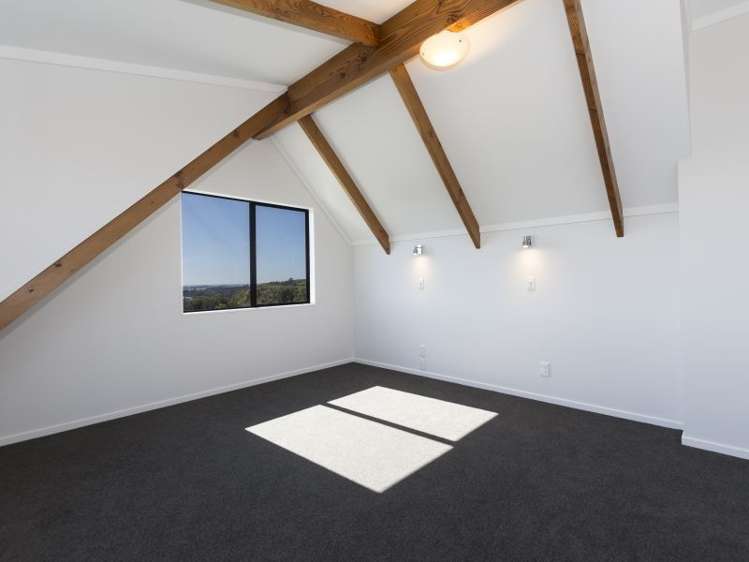 6 Philomel Crest Welcome Bay_20