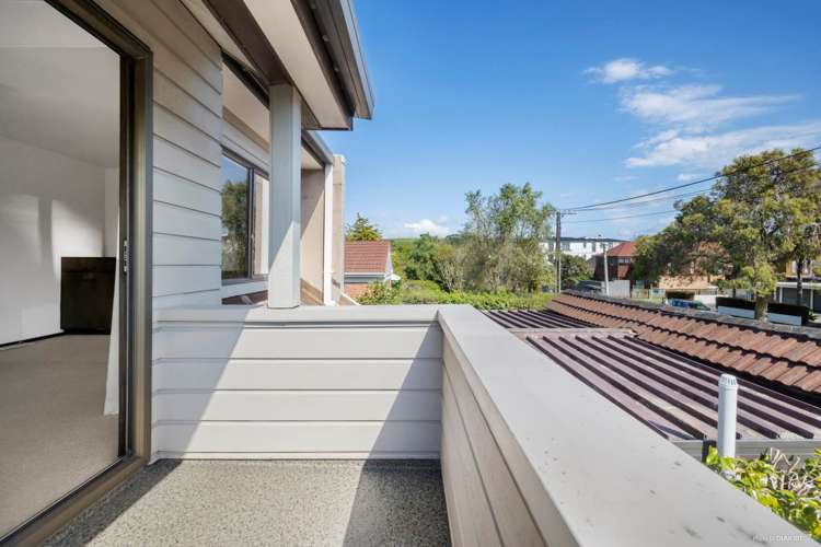 1/13 Tagalad Road Mission Bay_9