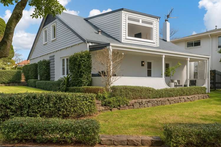 32 Matua Road Matua_1