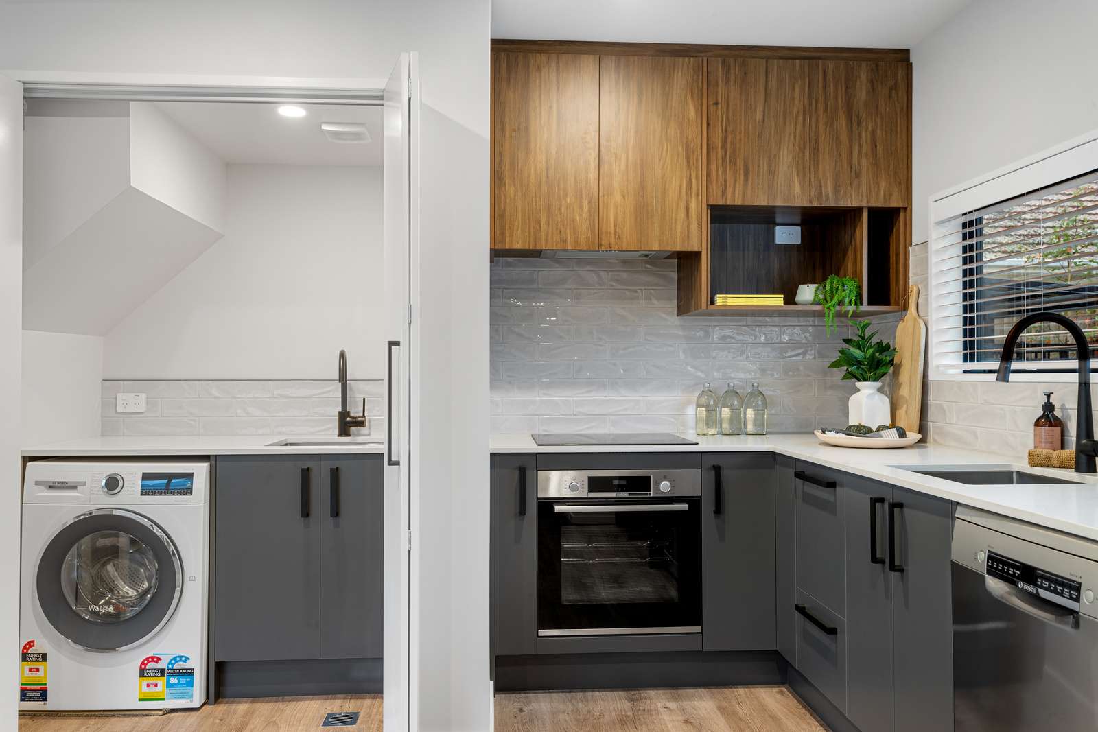 Unit 4/162 Springfield Road St Albans Christchurch City Houses