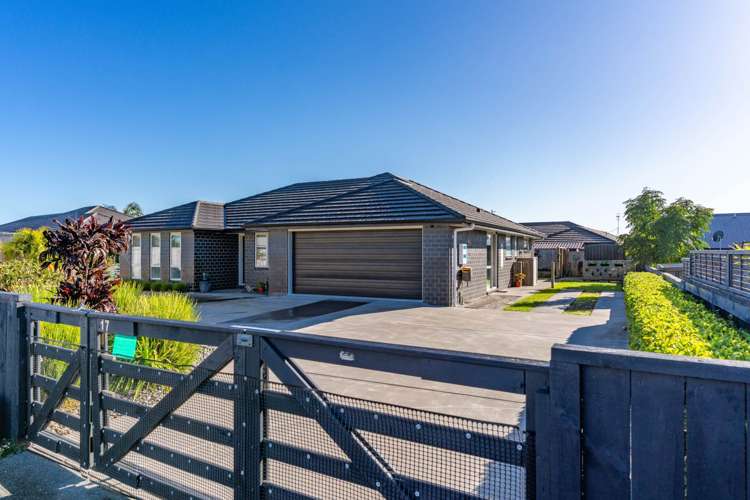 17 Olney Court One Tree Point_29