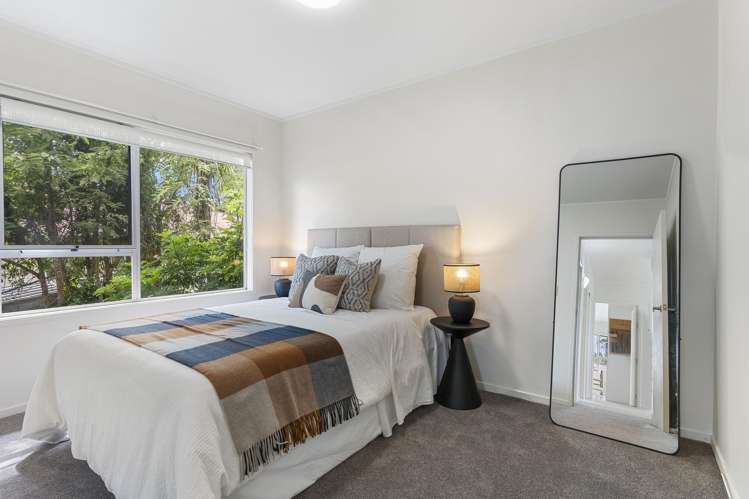 2/218 East Coast Road Forrest Hill_10