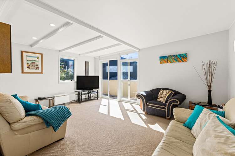 1/1 Jeanette Place Mairangi Bay_5