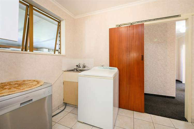 6 Flower Street Bulls_22