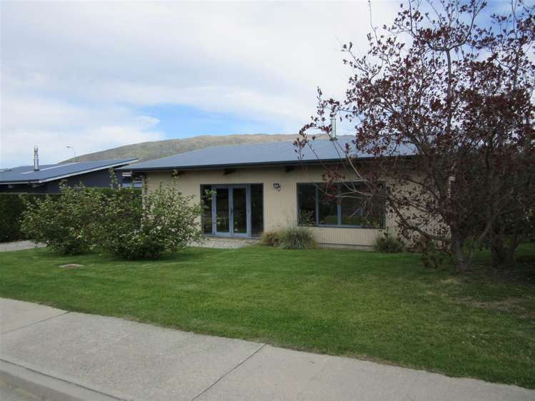 231 Stone Street Wanaka_12