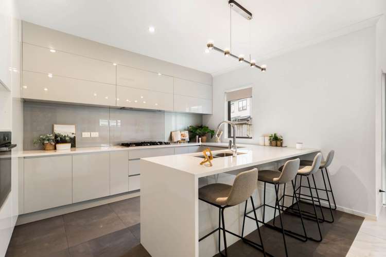 23 Bordeaux Parade Te Atatu South_5