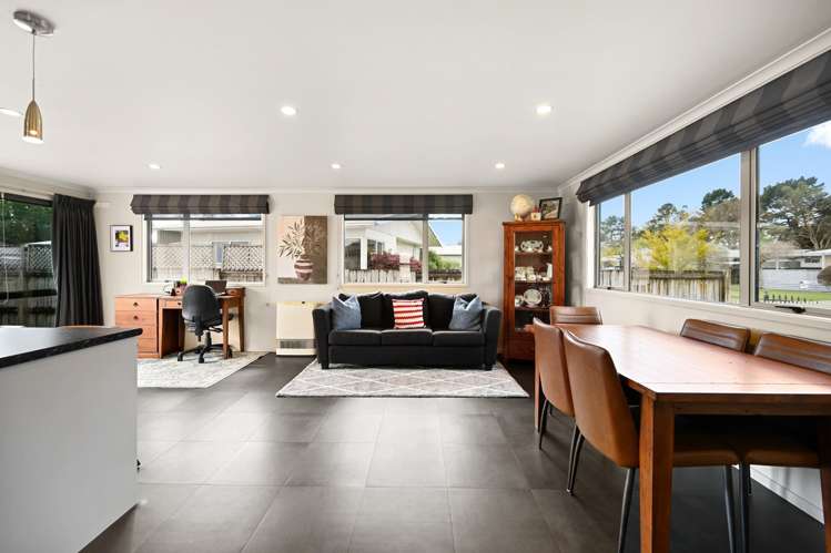 3 Brookbank Place Glenview_7