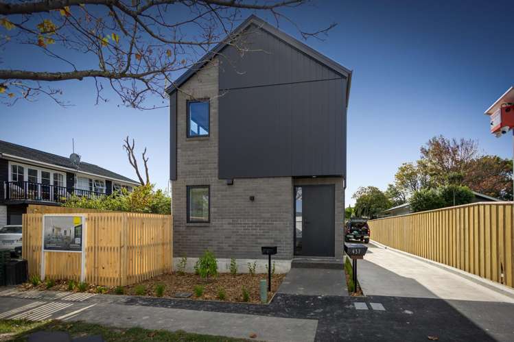 437 Worcester Street_2