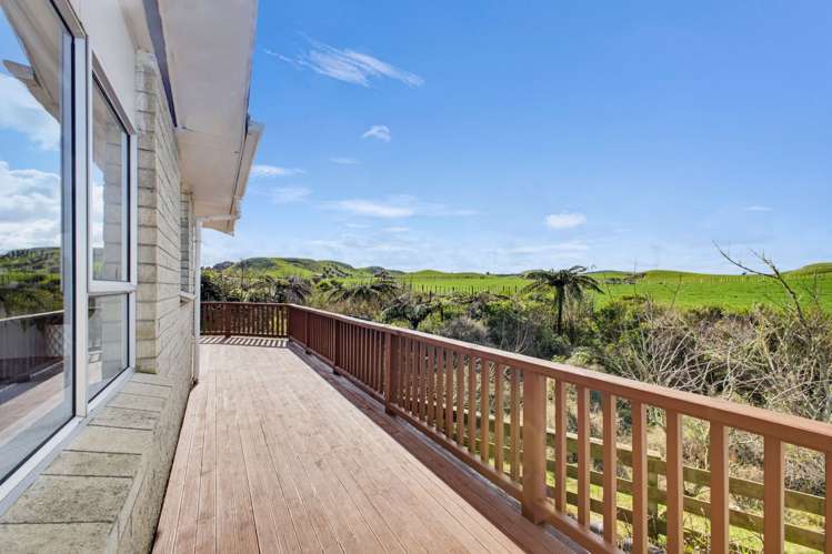 131 Tiromoana Road Eltham_19