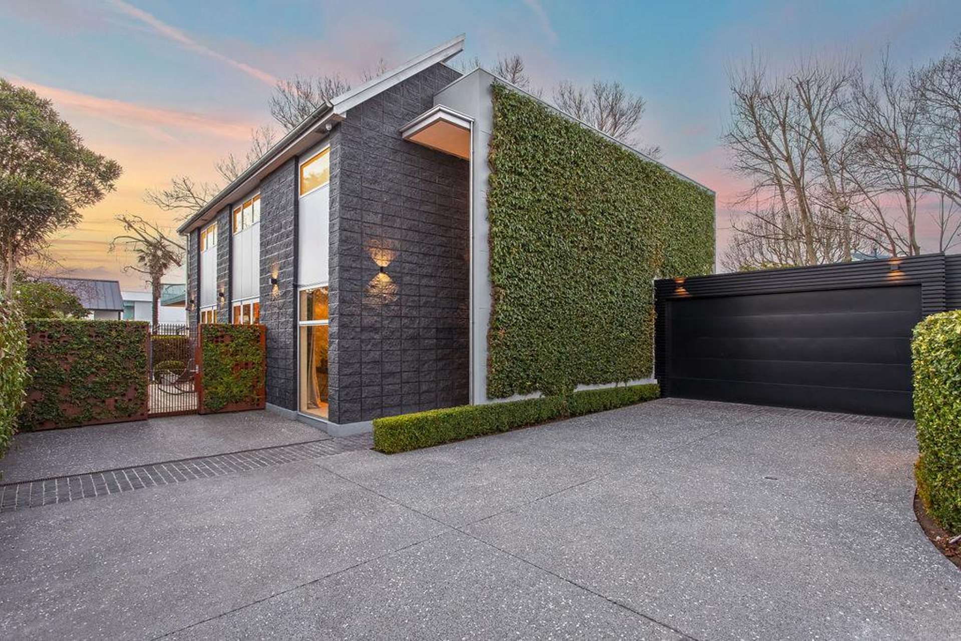 93 Merivale Lane Merivale_0