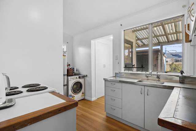 49 Baker Street Caversham_4