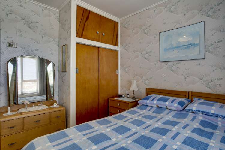 9 Luxmoore Road Waimataitai_12