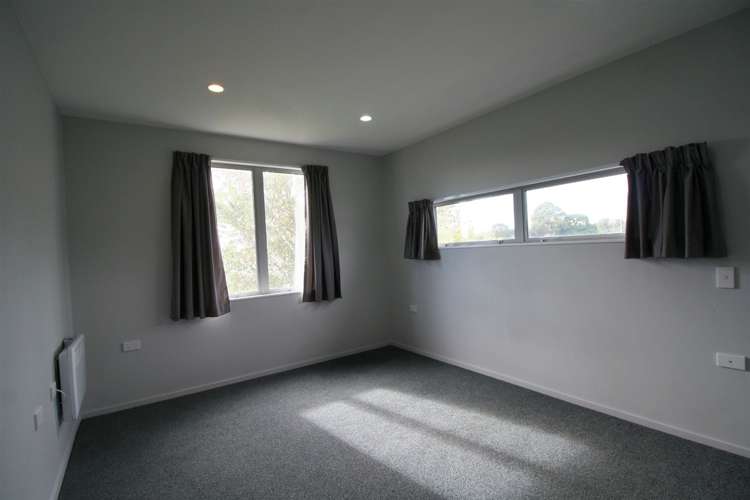 37 Eric Adam Way Linwood_6