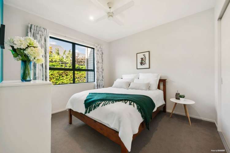 10 Lydiard Place Beachlands_10