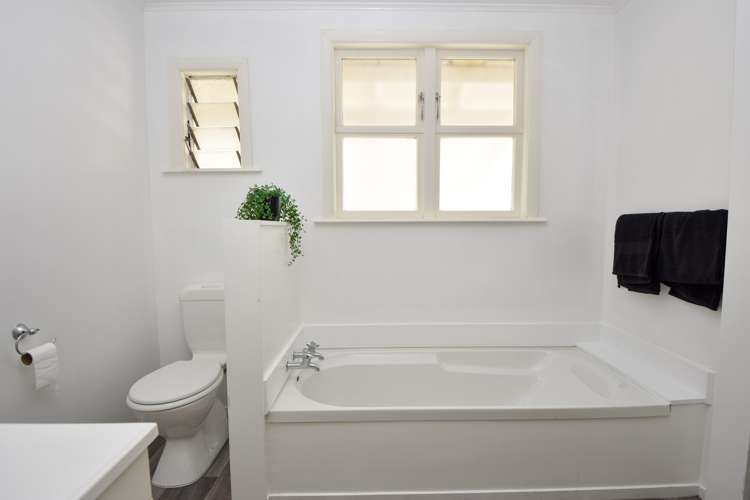 89 Victoria Street Carterton_14