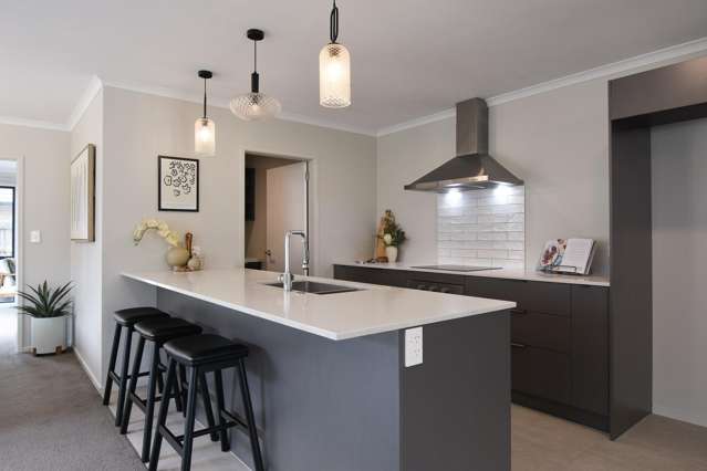 242 Vaughan Road Owhata_2