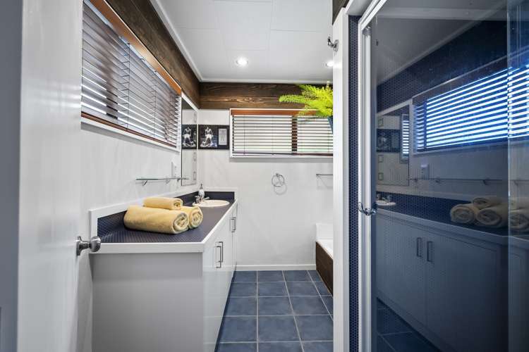 43 Springdale Grove Fitzherbert_16