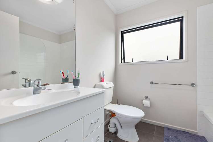 27/94 Glengarry Road Glen Eden_10