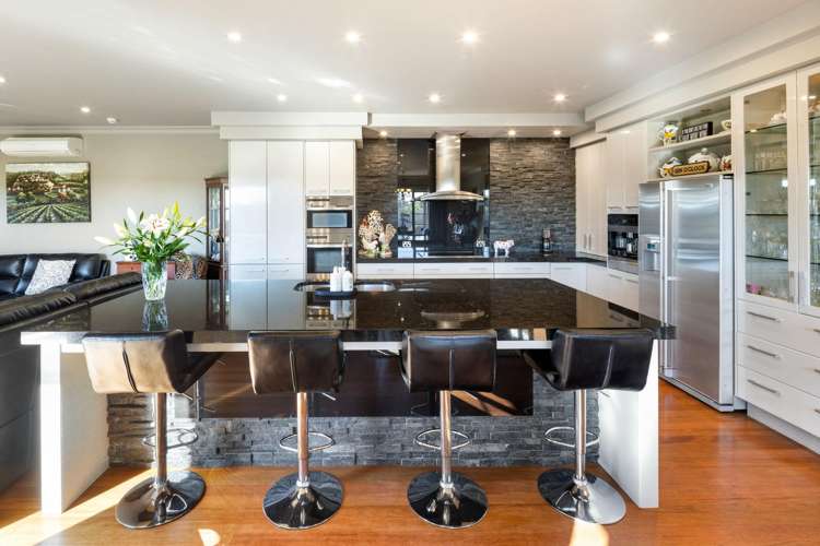 10 Peninsula Point_5