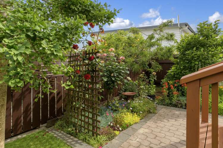 25 Matua Road Matua_4