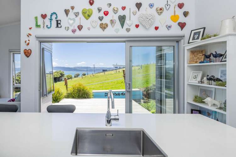 474 Maukutea Drive Aotea Harbour_9