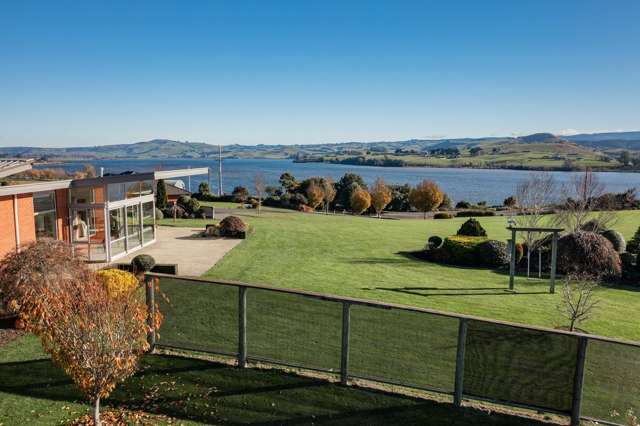 The ultimate home & land option!